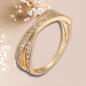 Stainless Steel Elegant Fashion Cross Zircon Ring For Women Charms Jewelry.